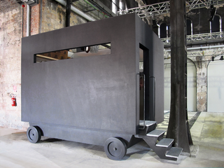 Vetreria Cristiano Bianchin, Installazione alle OGR Officine Grandi Riparazioni, Torino, Il futuro nelle mani. Artieri domani, 2011