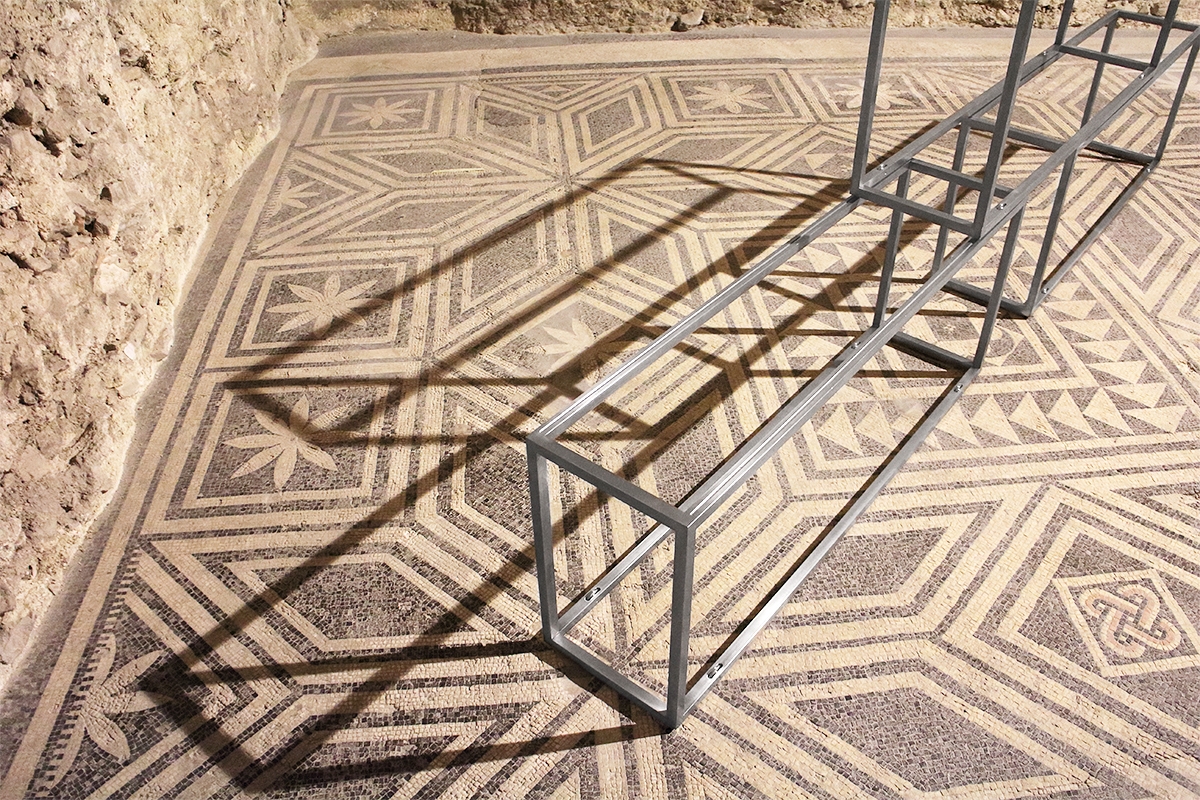 Primo piano, Installation at Casa Romana, Spoleto, Photo @ Umberto Cavenago