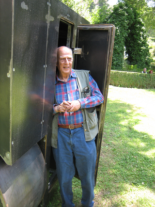 La 74, Giorgio De Marchis portryed after the survey inside La 74
Installation at Villa d'Este, Tivoli,  2006, Photo © Umberto Cavenago