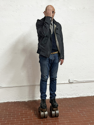 A prova di scemo (autoritratto), Portrait of Carlo Buzzi on roller skates, Photo © Umberto Cavenago